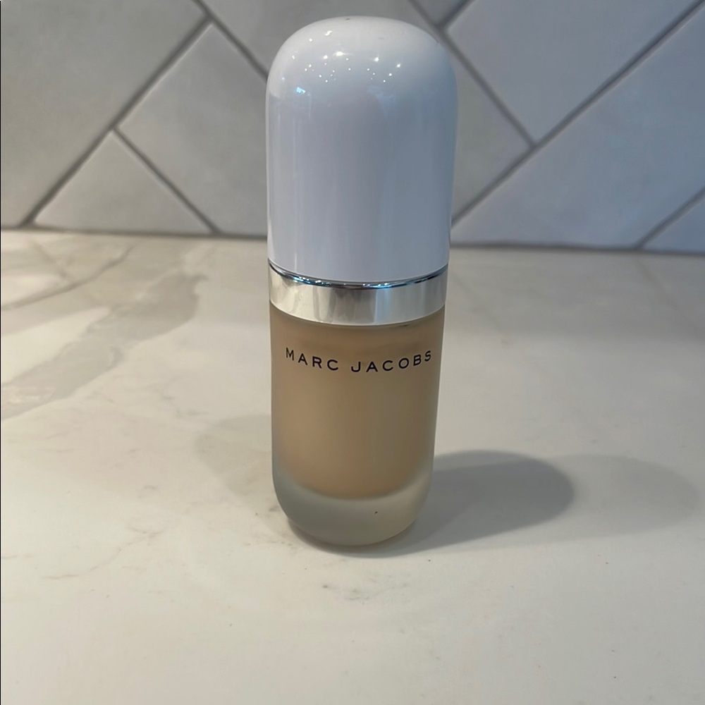 Marc Jacobs dew drops dew you highlighter